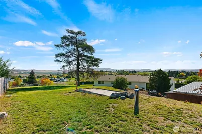 3670 N Wenas, Selah, WA 98942 - Photo 36