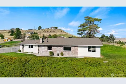 3670 N Wenas, Selah, WA 98942 - Photo 2