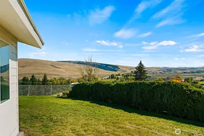 3670 N Wenas, Selah, WA 98942 - Photo 32