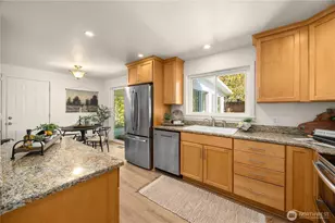 22101 38th Ave W, Mountlake Terrace, WA 98043 - Photo 10