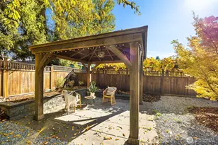 22101 38th Ave W, Mountlake Terrace, WA 98043 - Photo 20