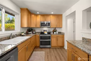 22101 38th Ave W, Mountlake Terrace, WA 98043 - Photo 8