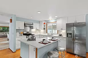 7548 Ravenna Ave NE, Seattle, WA 98115 - Photo 10