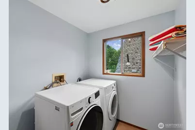 7548 Ravenna Avenue NE, Seattle, WA 98115 - Photo 30