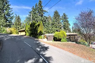 140 N Spindrift Dr, Lilliwaup, WA 98555 - Photo 4