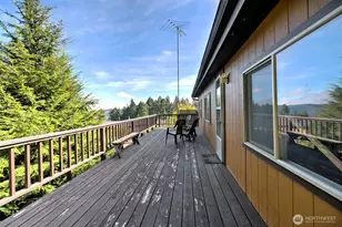 140 N Spindrift Dr, Lilliwaup, WA 98555 - Photo 8