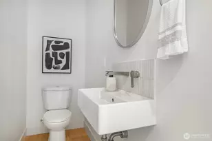 4328 Woodlawn Ave N, Seattle, WA 98103 - Photo 12