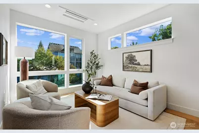 4328 Woodlawn Avenue N #A, Seattle, WA 98103 - Photo 8