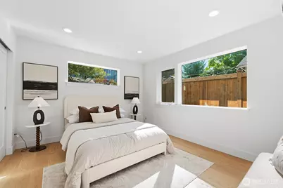 4328 Woodlawn Avenue N #A, Seattle, WA 98103 - Photo 4