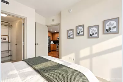 10610 NE 9 Pl #603, Bellevue, WA 98004 - Photo 16