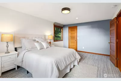 9796 NE Murden Cove Drive, Bainbridge Island, WA 98110 - Photo 28