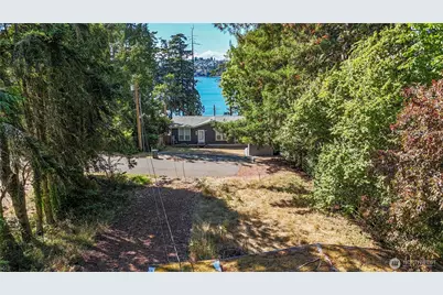 4903 Ravenridge Drive, Freeland, WA 98249 - Photo 4