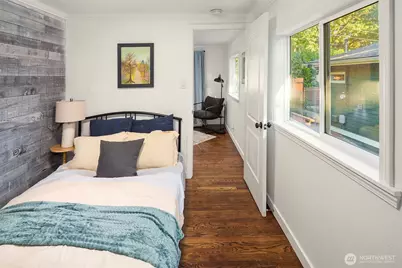 5429 Renton Avenue S, Seattle, WA 98118 - Photo 8