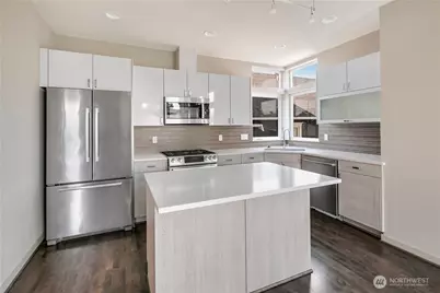 6211 A 9th Avenue NE, Seattle, WA 98115 - Photo 6