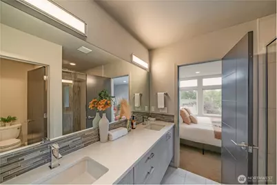 6211 A 9th Avenue NE, Seattle, WA 98115 - Photo 16