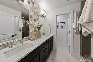 941 W McGraw St, Seattle, WA 98119 - Photo 18