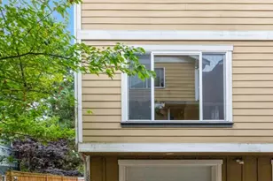 12041 33rd Ave NE, Seattle, WA 98125 - Photo 1