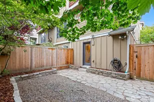 12041 33rd Ave NE, Seattle, WA 98125 - Photo 26