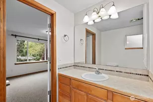 12041 33rd Ave NE, Seattle, WA 98125 - Photo 20