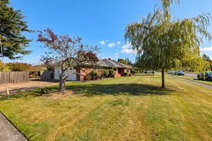 100 Belmont Terrace, Mount Vernon, WA 98274 - Photo 2