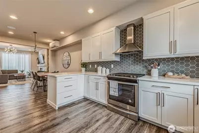 16021 Manor Way #E4, Lynnwood, WA 98087 - Photo 8