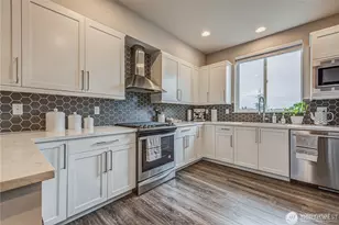 16021 Manor Way, Lynnwood, WA 98087 - Photo 12