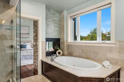 5770 Ashworth Avenue N, Seattle, WA 98103 - Photo 24