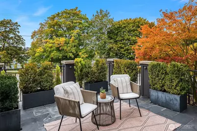 5770 Ashworth Avenue N, Seattle, WA 98103 - Photo 6