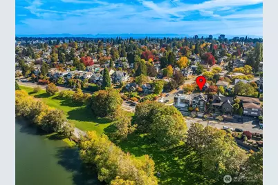 5770 Ashworth Avenue N, Seattle, WA 98103 - Photo 40