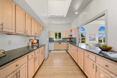 4355 Gooding Avenue, Bellingham, WA 98226 - Photo 6