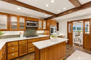 8405 Hansen Rd NE, Bainbridge Island, WA 98110 - Photo 12