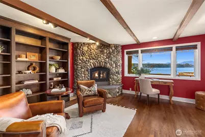 8405 Hansen Road NE, Bainbridge Island, WA 98110 - Photo 20