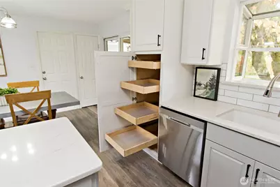 15605 NE 1st Street, Bellevue, WA 98008 - Photo 10