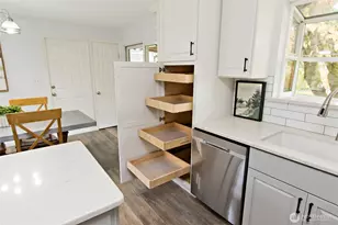 15605 NE 1st St, Bellevue, WA 98008 - Photo 10