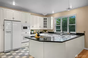 1005 11th St, Bellingham, WA 98225 - Photo 10