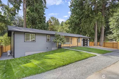 20921 W Richmond Road, Bothell, WA 98021 - Photo 2
