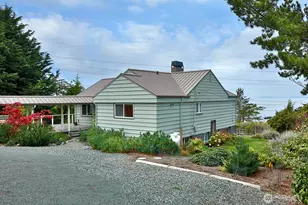 1443 Martha Way, Oak Harbor, WA 98277 - Photo 10