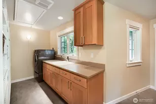 19150 SE May Valley Rd, Issaquah, WA 98027 - Photo 28