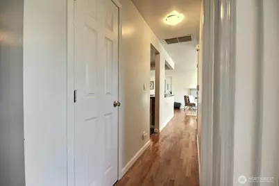 2404 NE 22nd Street, Renton, WA 98056 - Photo 14