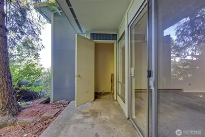 10459 Des Moines Memorial Drive S #305, Seattle, WA 98168 - Photo 18