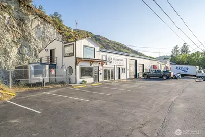 1217 W Woodin Avenue, Chelan, WA 98816 - Photo 8
