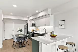 6109 Phinney Ave N, Seattle, WA 98103 - Photo 8