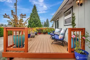 248 Scotland Dr, Camano Island, WA 98282 - Photo 8
