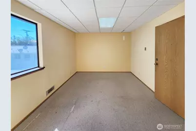 520 E Whidbey Avenue #205, Oak Harbor, WA 98277 - Photo 6