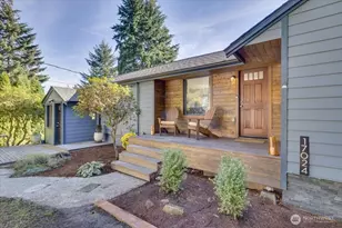 17024 32nd Ave NE, Lake Forest Park, WA 98155 - Photo 2