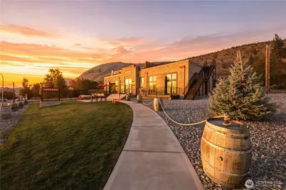 2037 W Woodin Avenue, Chelan, WA 98816 - Photo 2