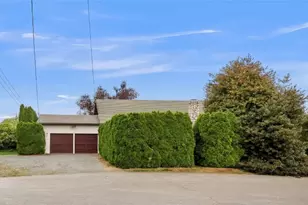 1801 12th St, Anacortes, WA 98221 - Photo 2