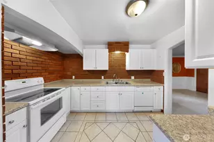 1801 12th St, Anacortes, WA 98221 - Photo 8