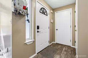 21509 102nd St Ct E, Bonney Lake, WA 98391 - Photo 4