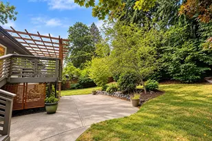 401 109th Ave SE, Bellevue, WA 98004 - Photo 18